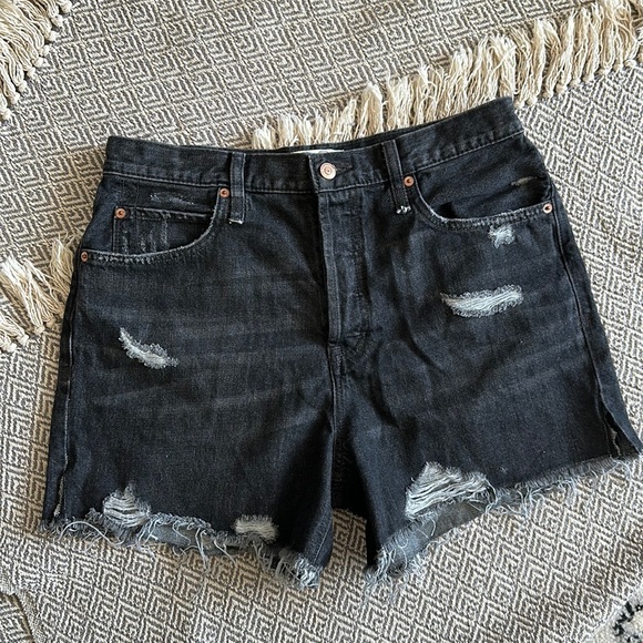 We The Free Black Distressed High Waisted Denim Jean Shorts Size 30 - Picture 2 of 13